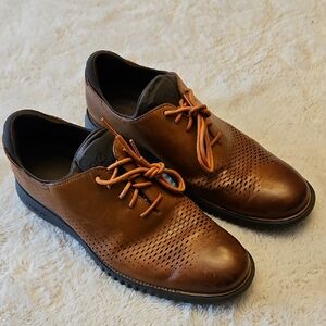 GUC Men's Cole Haan Brown Leather Shoes. Size 10